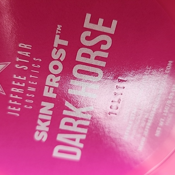 Jeffree Star Skin Frost Highlighting Powder - Dark Horse - Picture 10 of 10